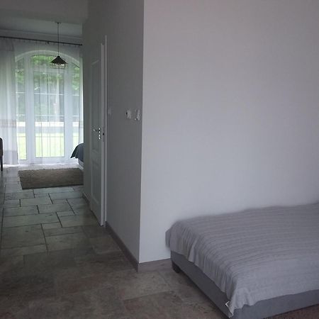 Dworek Akacja Uslugi Hotelarskie Janowiec Εξωτερικό φωτογραφία