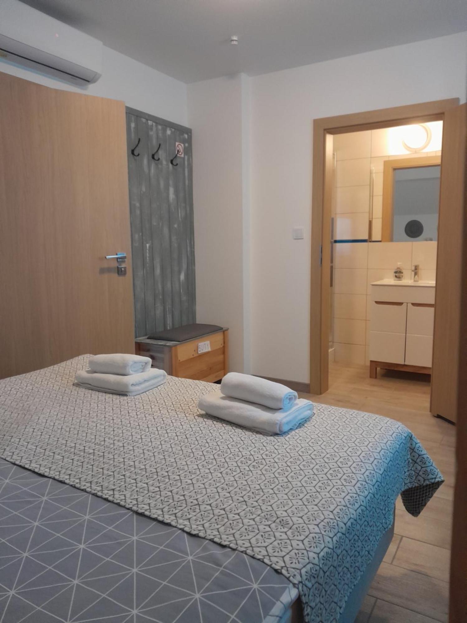 Dworek Akacja Uslugi Hotelarskie Janowiec Εξωτερικό φωτογραφία