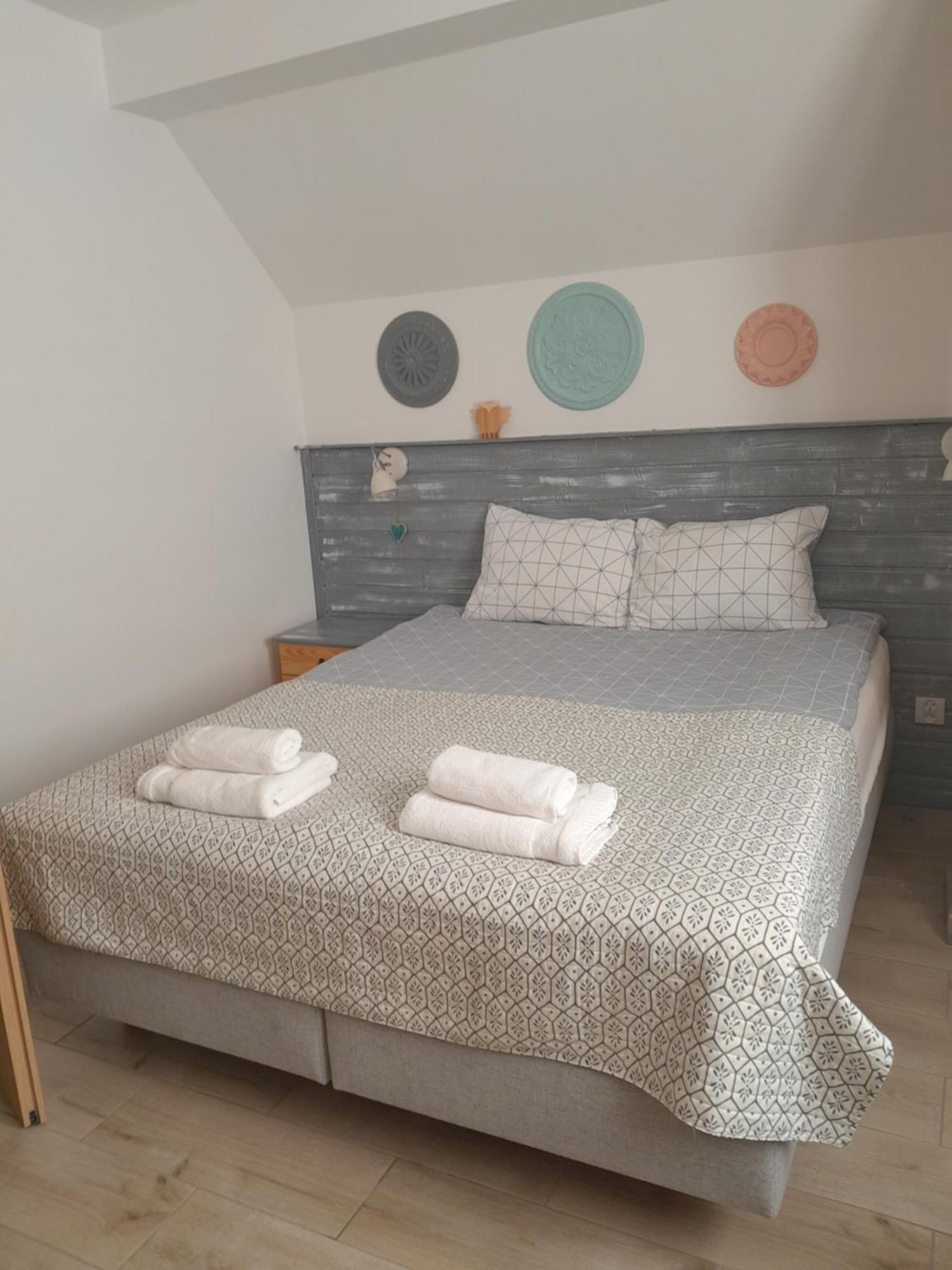 Dworek Akacja Uslugi Hotelarskie Janowiec Εξωτερικό φωτογραφία